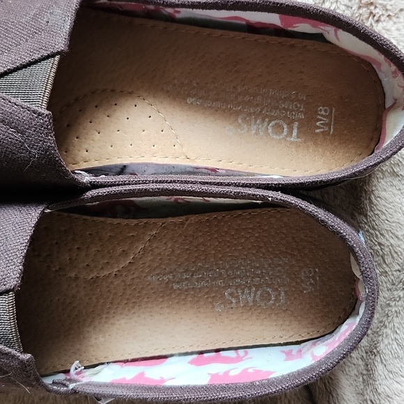 Ladies Size 8W Brown Toms - Picture 3 of 4